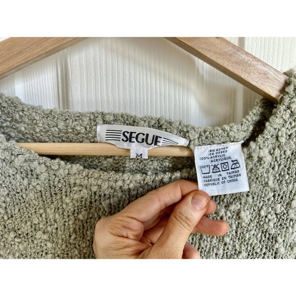 1980's Boucle Sage Short Sleeve Sweater | Light Green Knit Blouse | Medium Top - Picture 5 of 6